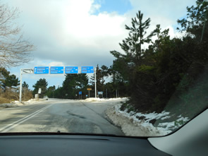 Snow, also on the Pilion peninsula, on the crossroad to ARGALASTI